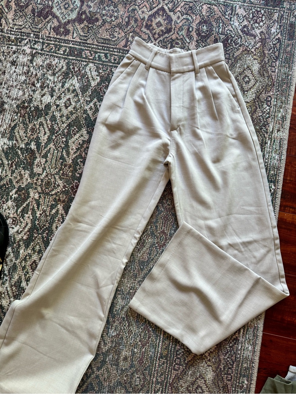 Abercrombie & Fitch Light Beige High-Rise Trousers